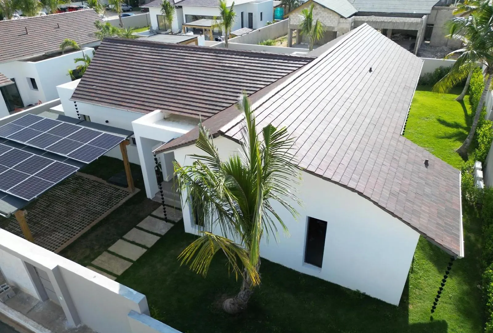 Villa Coral Tracadero Beach Resort La Laguna