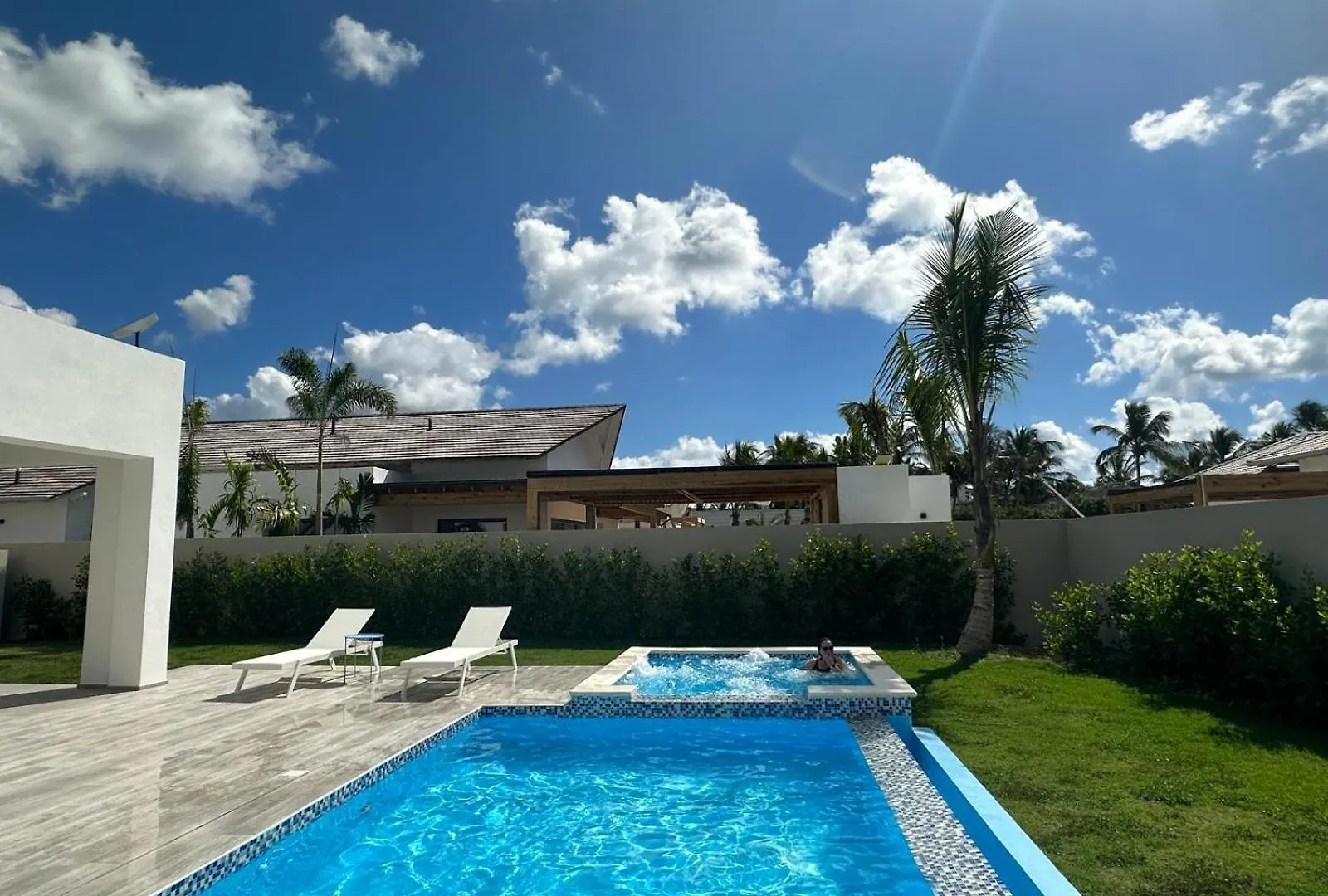 Villa Coral Tracadero Beach Resort La Laguna